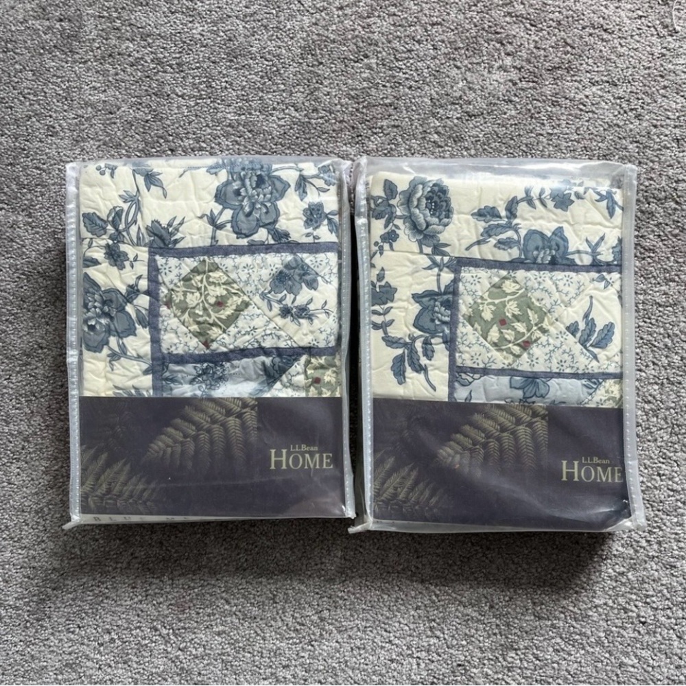 2/39$ L.L.Bean Floral Pillow Case Set